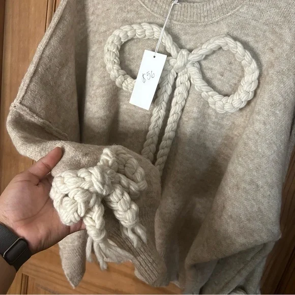 Cozy Beige Sweater with Bow Detail - Picture 2 of 6